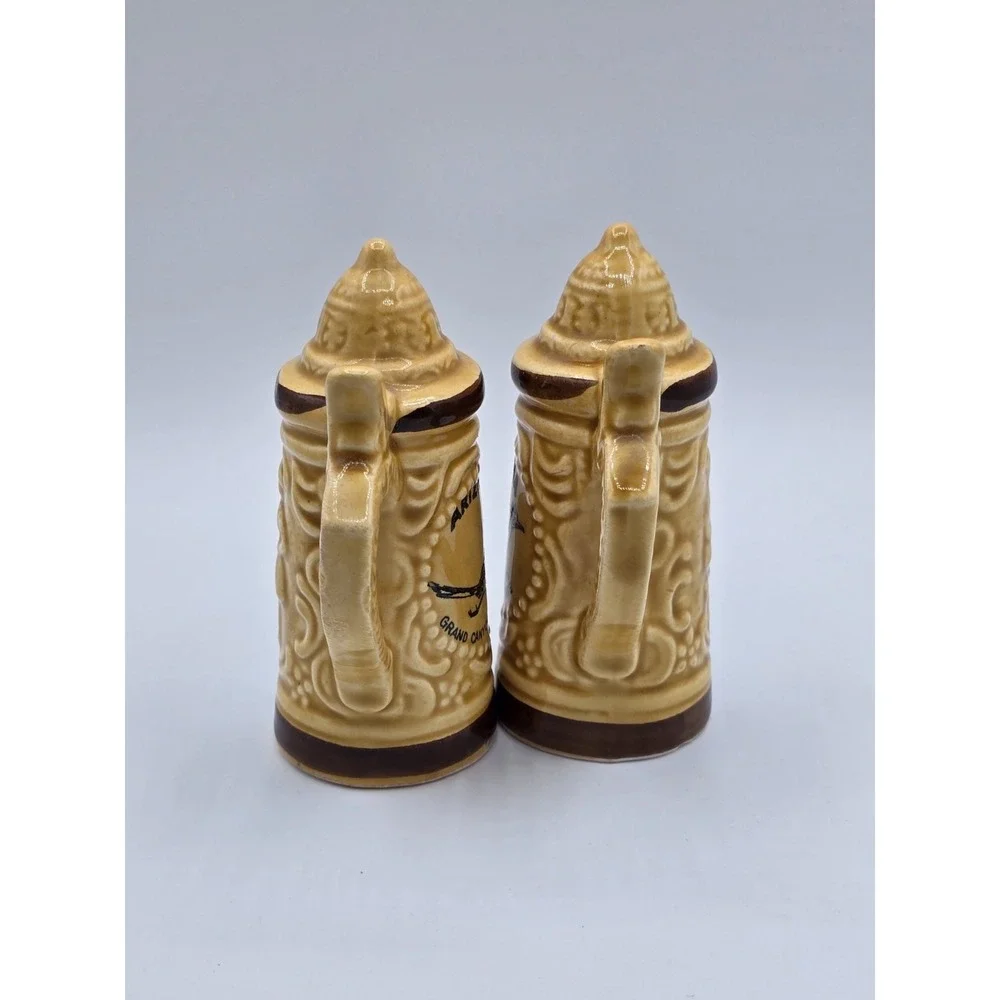 Arizona Roadrunner Stein Souvenir Salt and‎ Pepper Shakers Ceramic Japan Yellow
